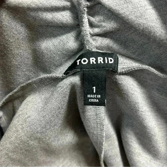 Torrid  Cardigan - Picture 4 of 5